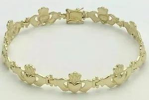 Authentic The Eternal Bond: Gilded Claddagh Sentinel Bracelet