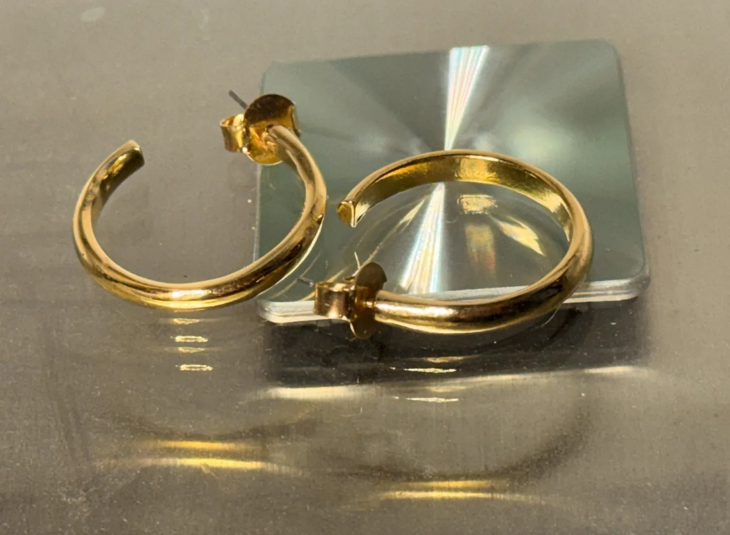 Authentic Mayamar 24K Gold Plated Thin Flat Hoop Earrings Yellow 1" (NEW)