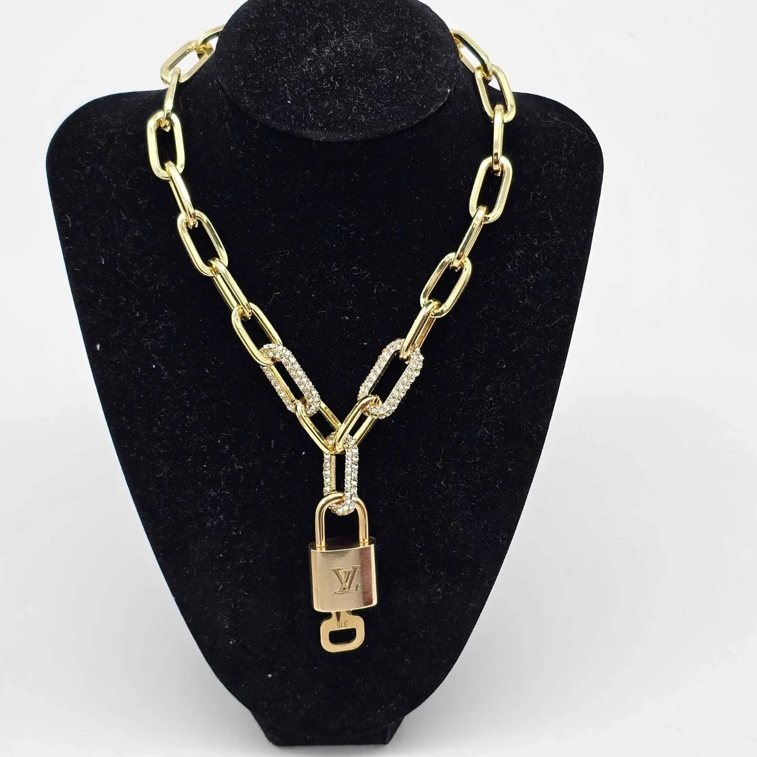 Authentic Authentic Louis Vuitton Lock & Key w/ Unbranded Gold Plated Gold Chain Necklace