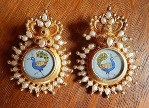 Authentic Radiant Peacock Plumage: Celestial Pearl Talismans of Divine Grace