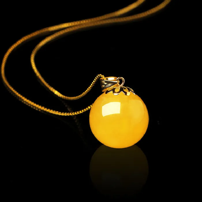 Authentic 18K Gold Amber Pendant Clavicle Chain Round Beads 10mm Chicken Fat Yellow Color Full Density