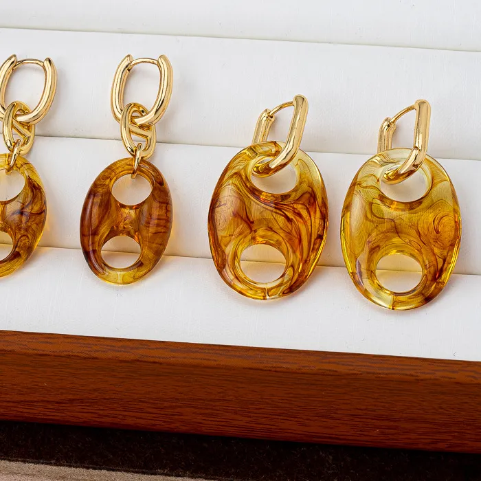 Authentic Trend High-end Pig Nose Charm Oval Hoop Resin Amber Color Earrings, Retro Temperament Earrings Daily Wearring Jewelry