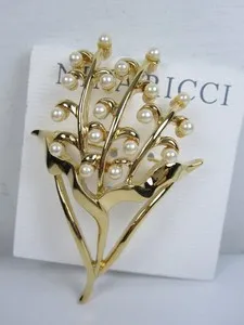 Authentic Pearl Of Wisdom Brooch A Golden Gateway To Higher Consciousness
