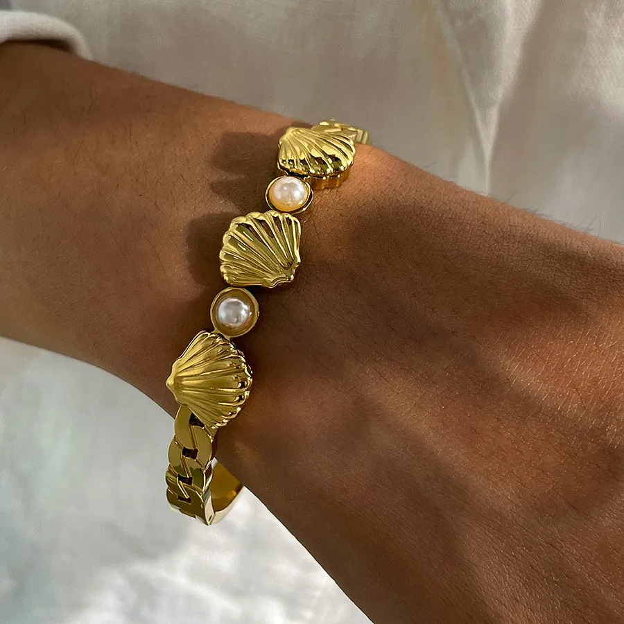 Authentic Fashion 18K Gold Plated Starfish Fish Tail Natural Shell Freshwater Pearl Charm Bracelet for Women Waterproof Summer Beach
