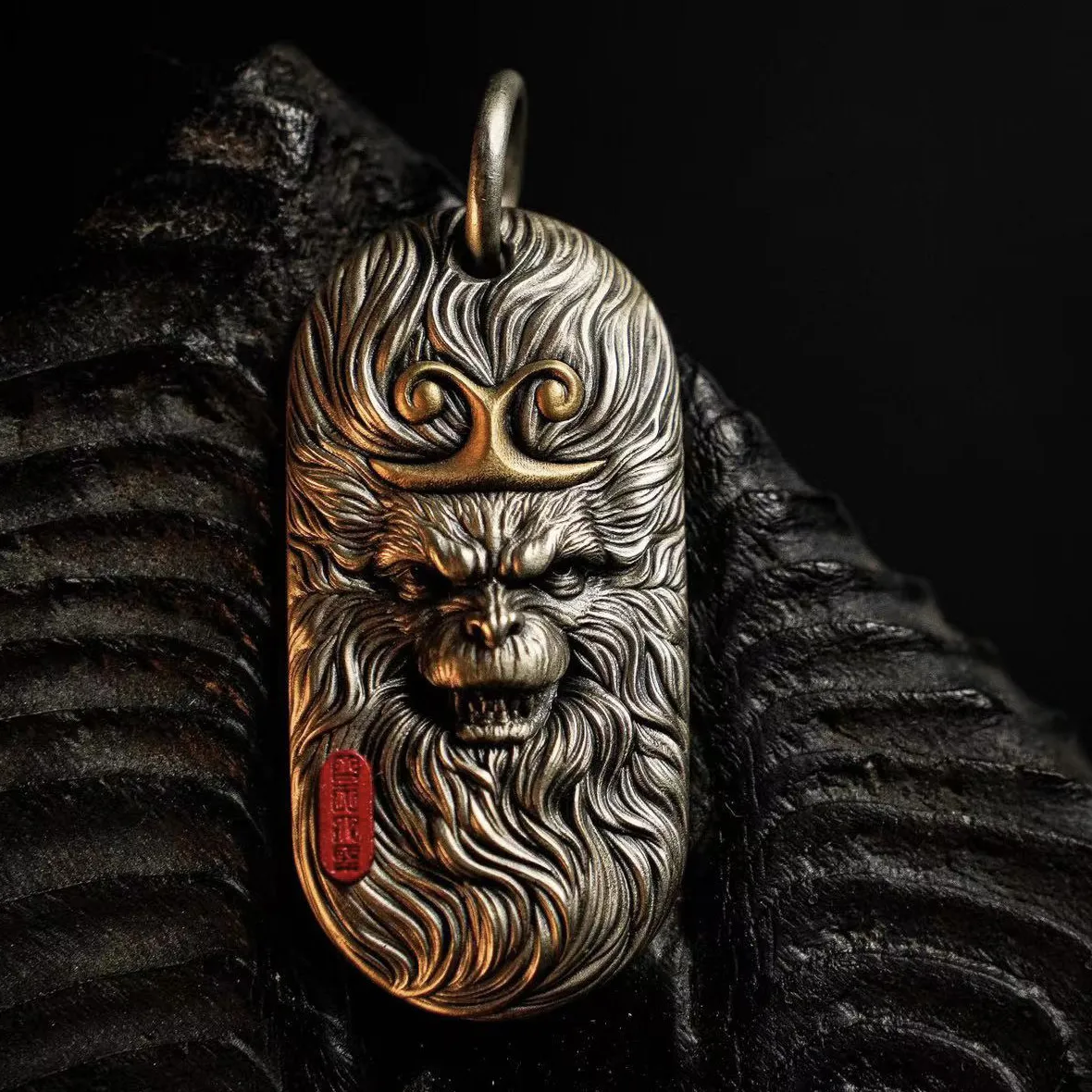 Authentic Amulet of the Victorious Warrior: Sun Wukong's Golden Aegis