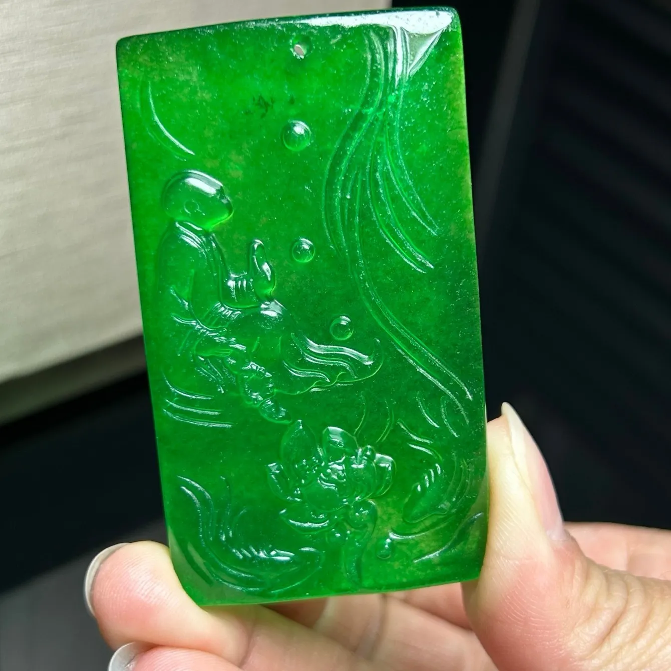 Authentic Ice‑Green Jadeite Amulet of Serene Healing