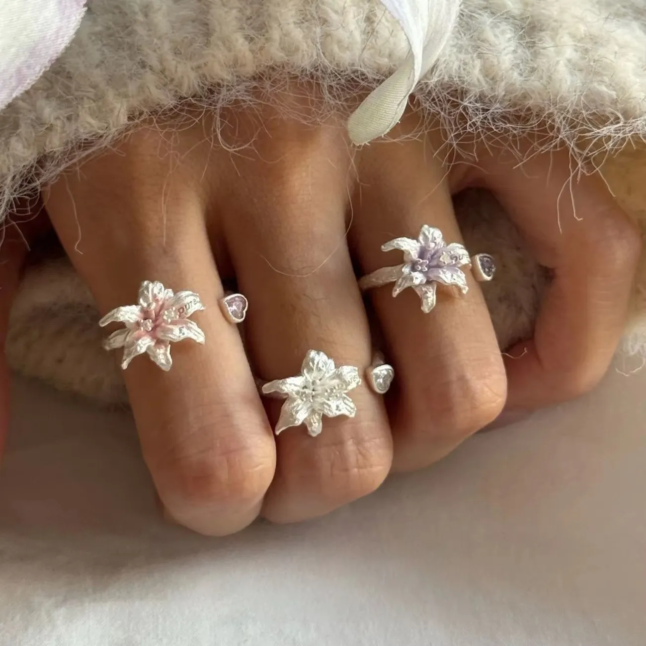 Authentic Sweet Lily Flower Temperament Pink Floral Unique Open Ring Holiday Finger Decoration Jewelry Accessories