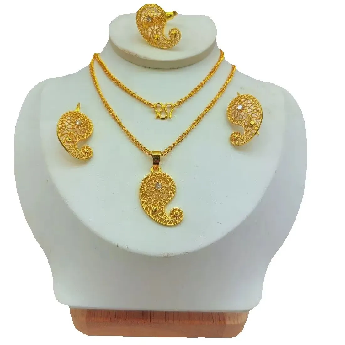 Authentic High- End Dubai 24K Gold Plated Necklace Earrings Ring Romantic Jewelry For Lover 555