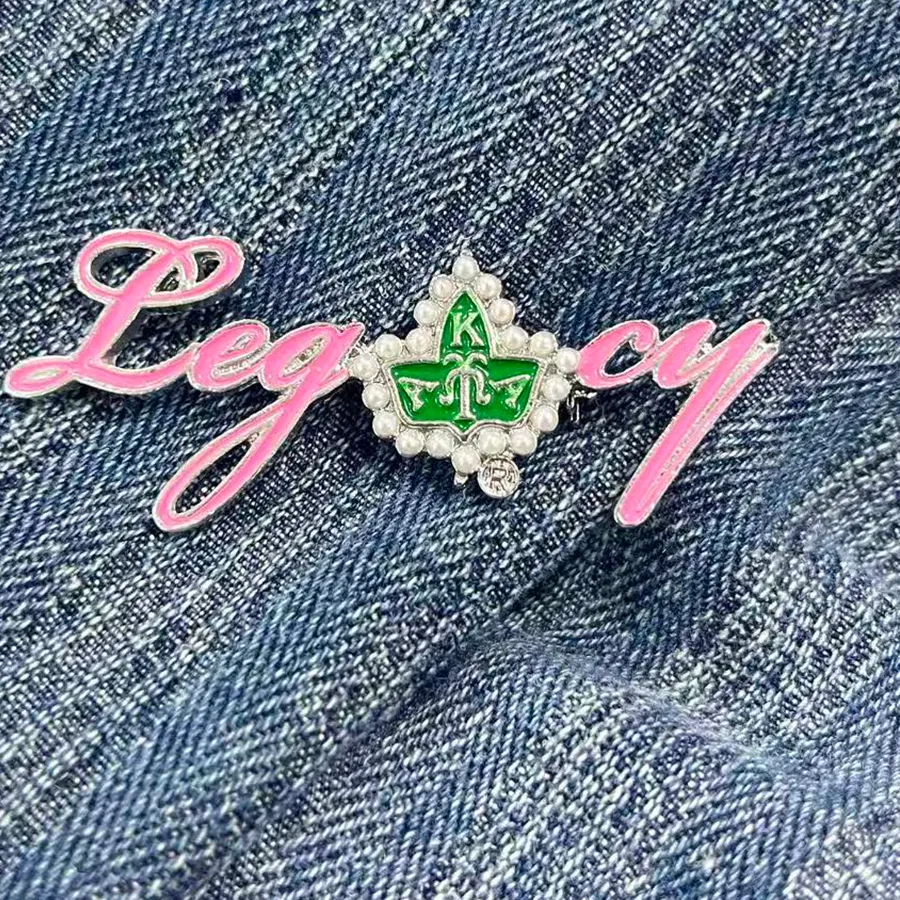Authentic Ivy Leaf Enchantment A Pearl- Adorned Sorority Talisman In Pink And Green Enamel