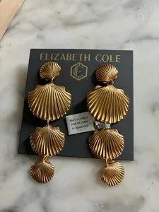 Authentic Elizabeth Cole shellace shell gold plated earrings new tags box signed