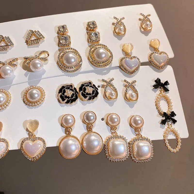 Authentic 12 14 French Elegant Imitation Pearl Stud Earrings Woman Geometric Inlaid Rhinestones Ear Studs Jewelry Sets K