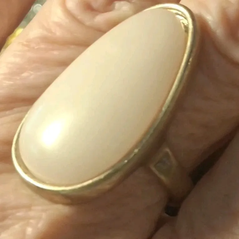 Authentic The Ethereal Radiance Rose Quartz Sanctum Ring