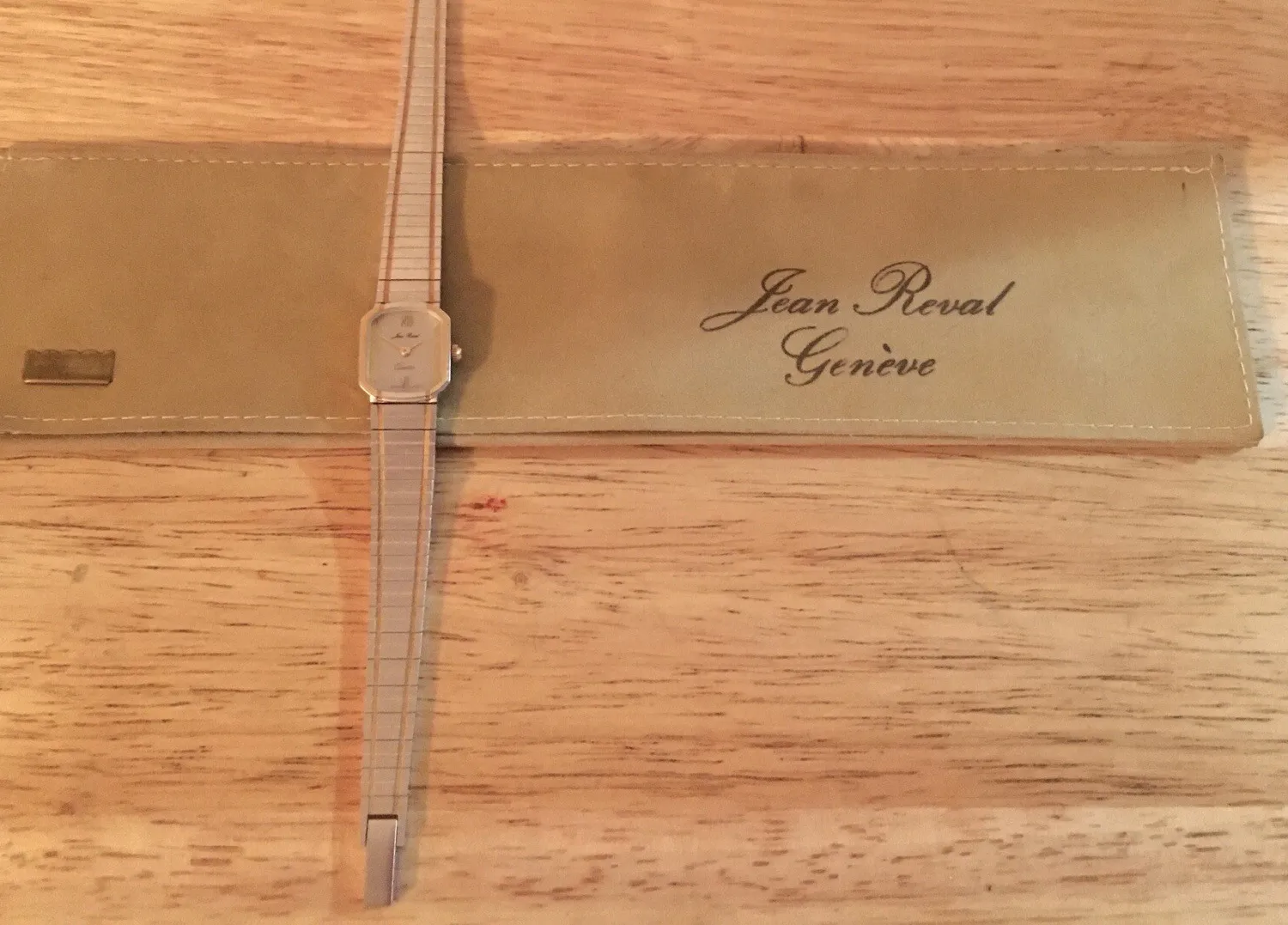 Authentic Moonlit Harmony: Radiant Quartz Timekeeper
