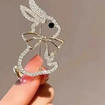 Authentic Celestial Hare: 2‑Carat Moissanite Brooch in 14K Yellow Gold Plating