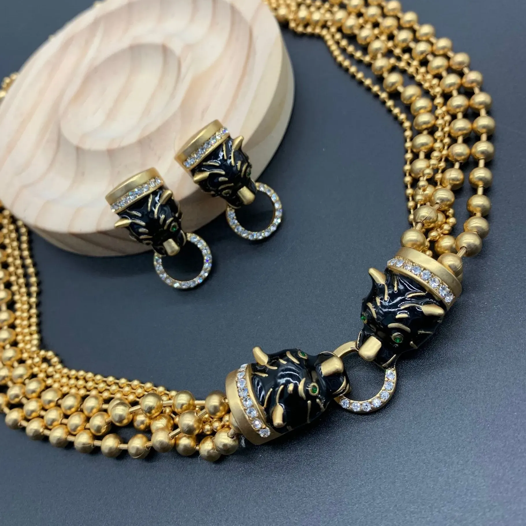Authentic 2023 Stylish Cheetah Head Necklace Earrings