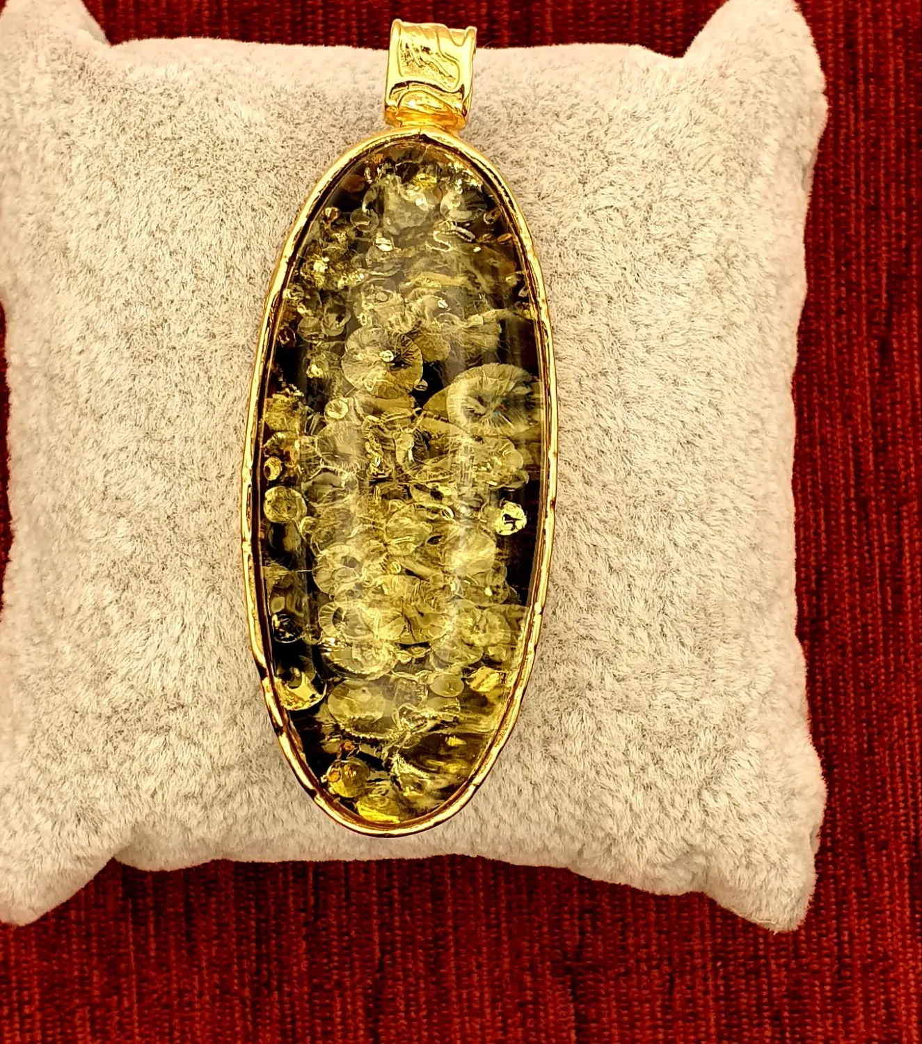 Authentic Veridian Embrace: Amber Amulet of Verdant Grace
