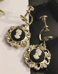 Authentic Vintage Faux CAMEO Black Acrylic Gold Plated 1 1/8" Dangle Screwback Earrings!