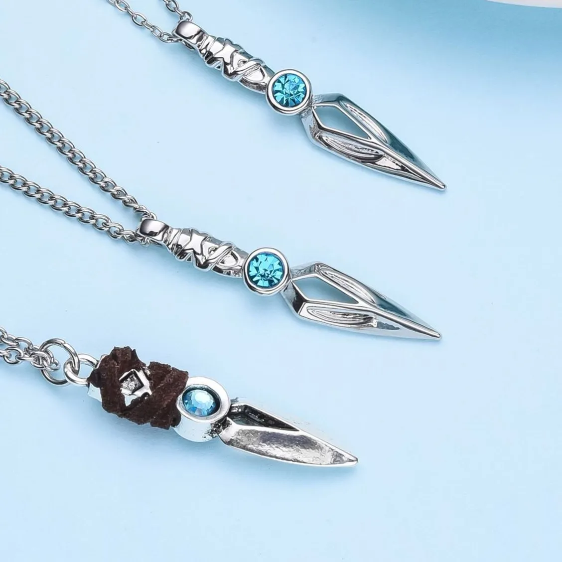 Authentic Whisperwind Talisman The Inlaid Sapphire Blade Pendant Of Swift Intent