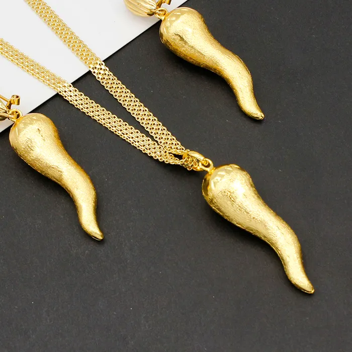 Authentic The Golden Chili Talisman A Bridal Of Fiery Passion And Enduring Devotion