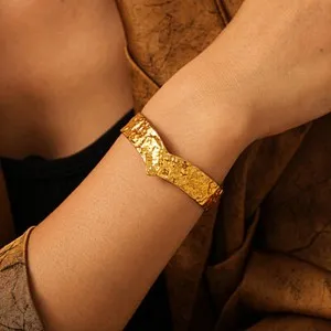 Authentic Twin‑Hue 18K Gold‑Plated Mystic Cuff – 15 mm Sacred Band
