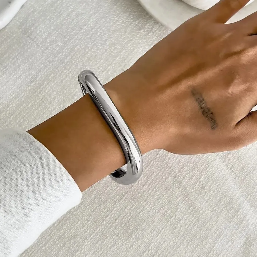 Authentic Charms Zinc Alloy Simple Metal Bracelet Textured Geometry Exaggerated Bracelet Hand Jewelry Gothic Wide Side Bangle Women