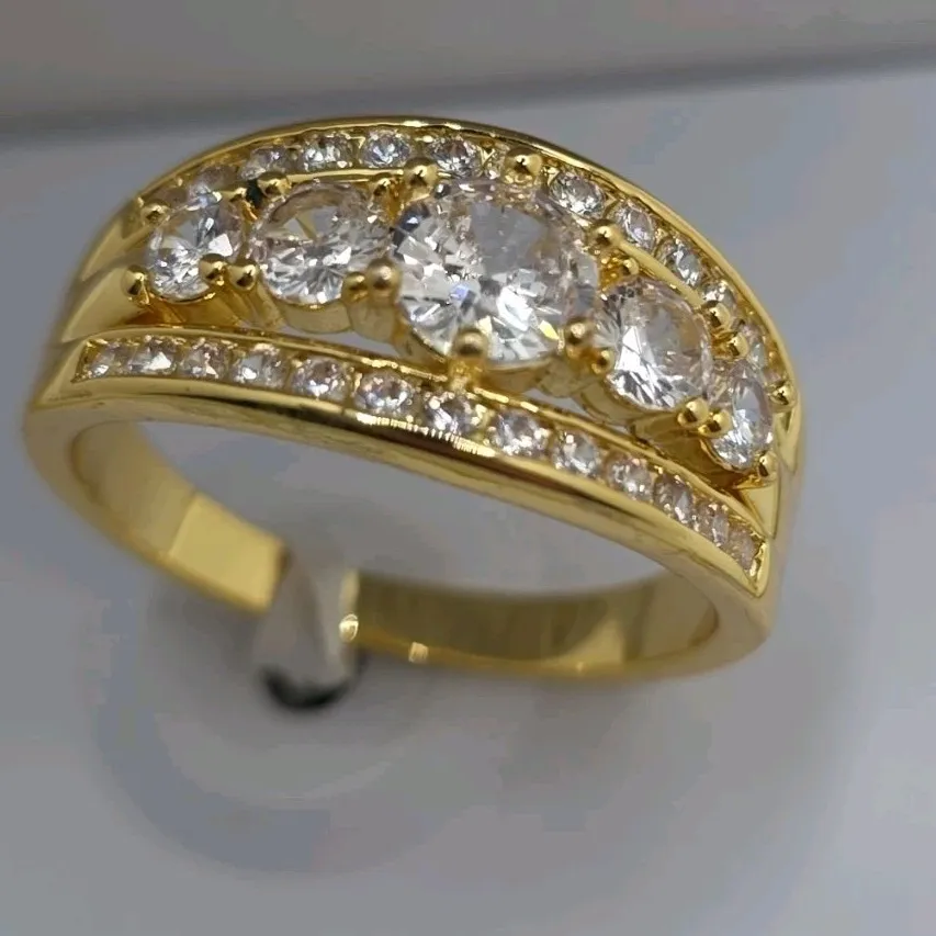 Authentic Gold Plated Cubic Zirconia Round White Band Ring Prong Setting Size 11 Jewelry