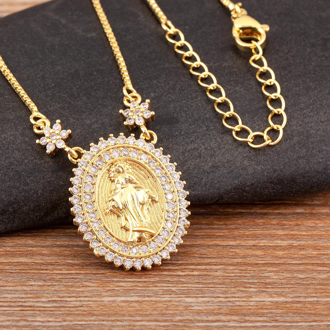 Authentic Nidin Classic Versatile Virgin Mary Pendant Necklace Shiny Crystal Zircon Believer Jewelry