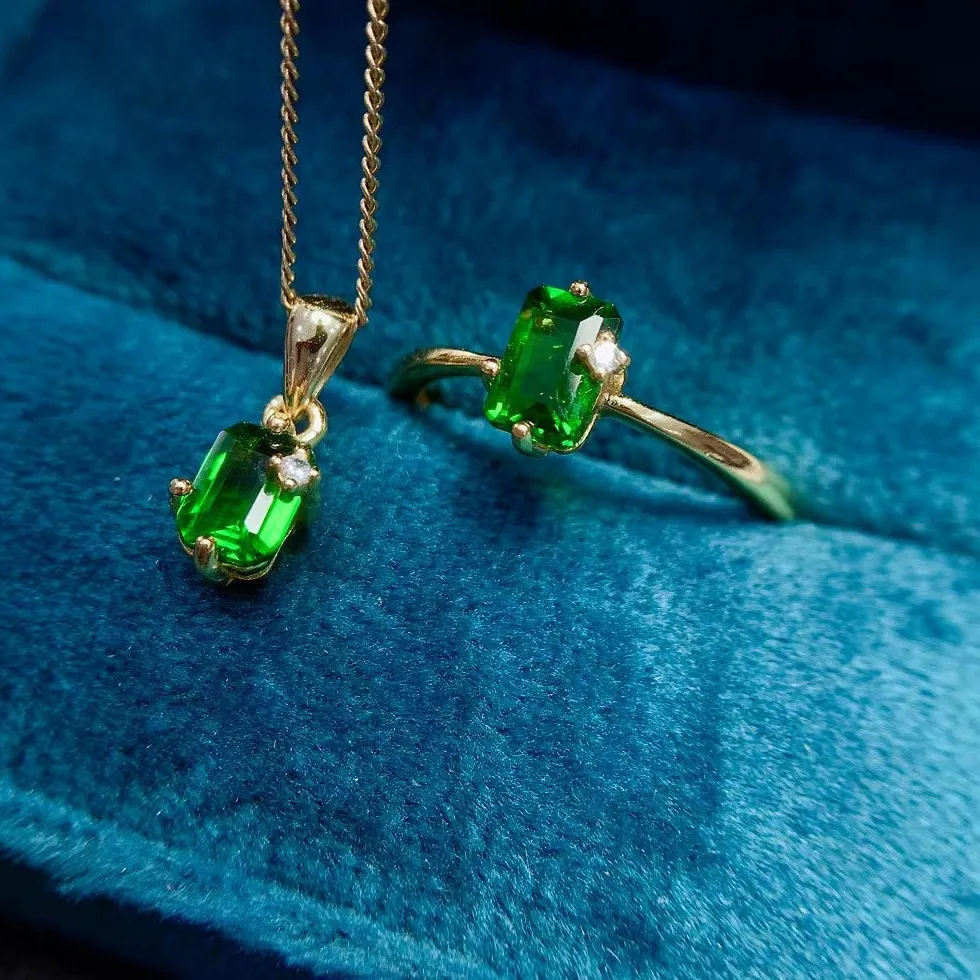 Authentic Emerald- Cut Chrome Diopside Talisman In Sterling Silver Sacred Geometry Pendant