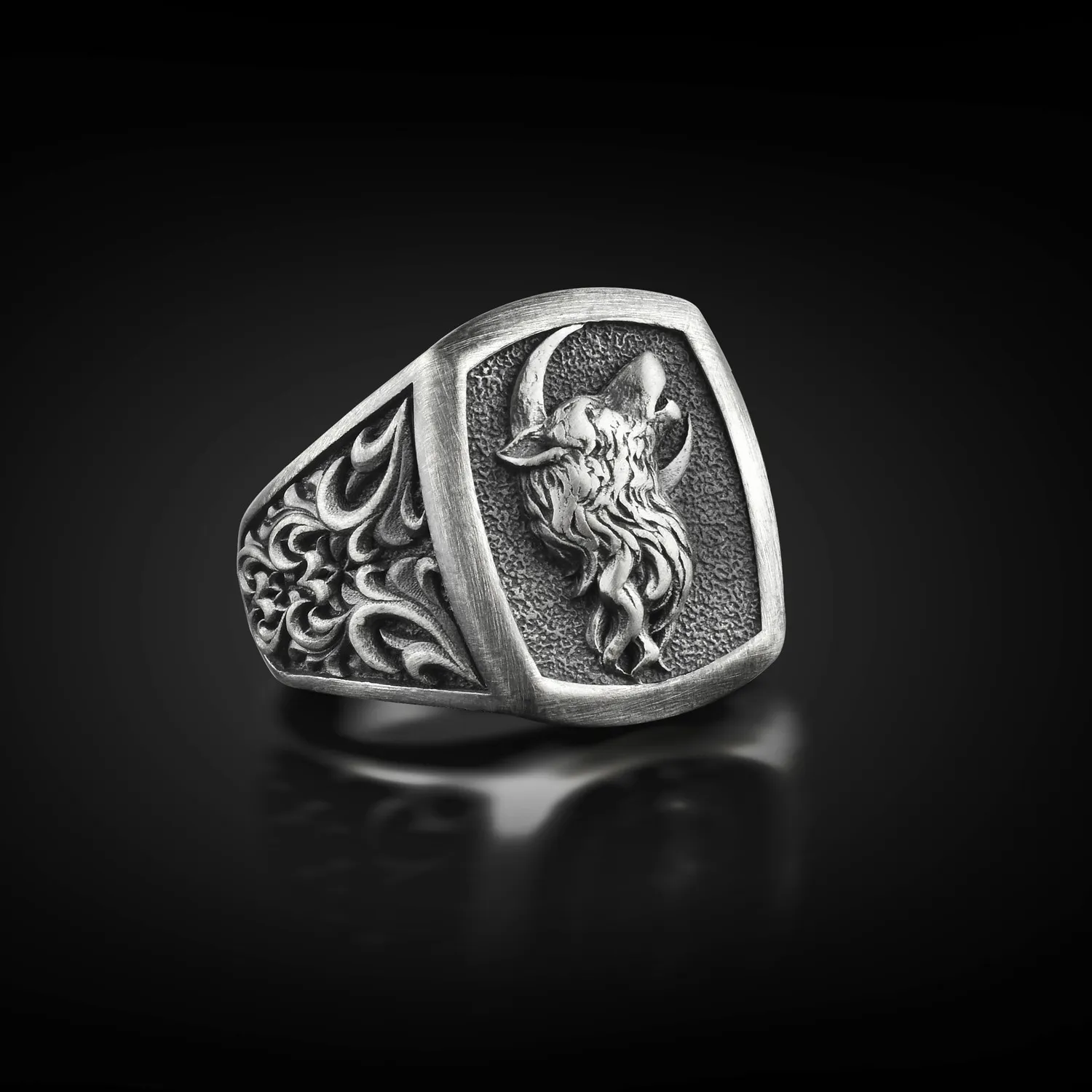 Authentic 925 Sterling Silver Moon Wolf Head Howling Mens Signet Ring