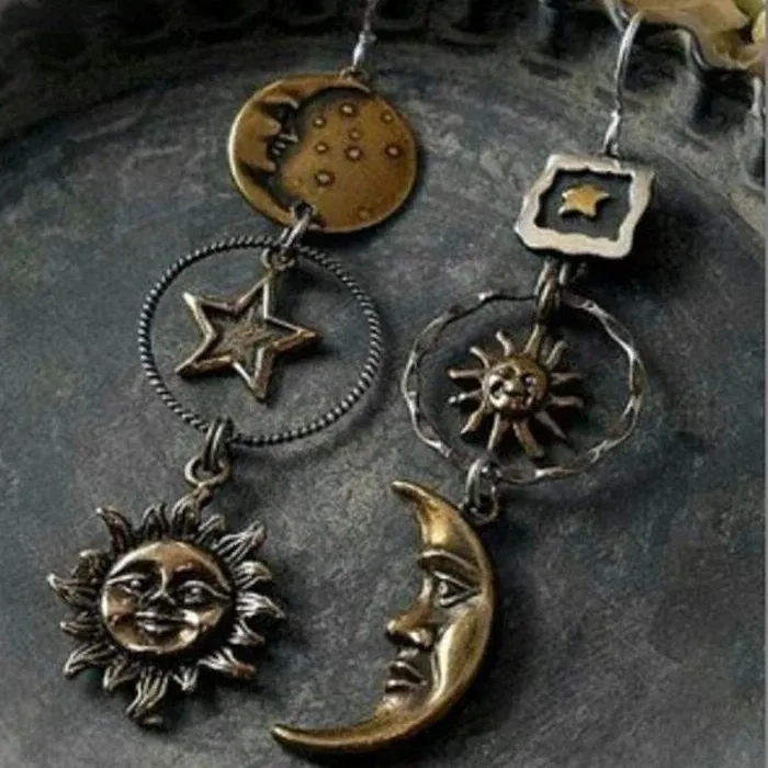 Authentic Greek Mythology Face Sun Moon Pendant Creative Design Asymmetric Personality Pendant Earrings Custom Jewelry