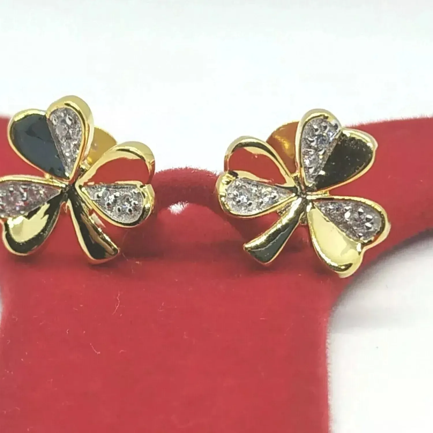 Authentic Sacred Vortex of Fortune: Shamrock's Radiant Protection
