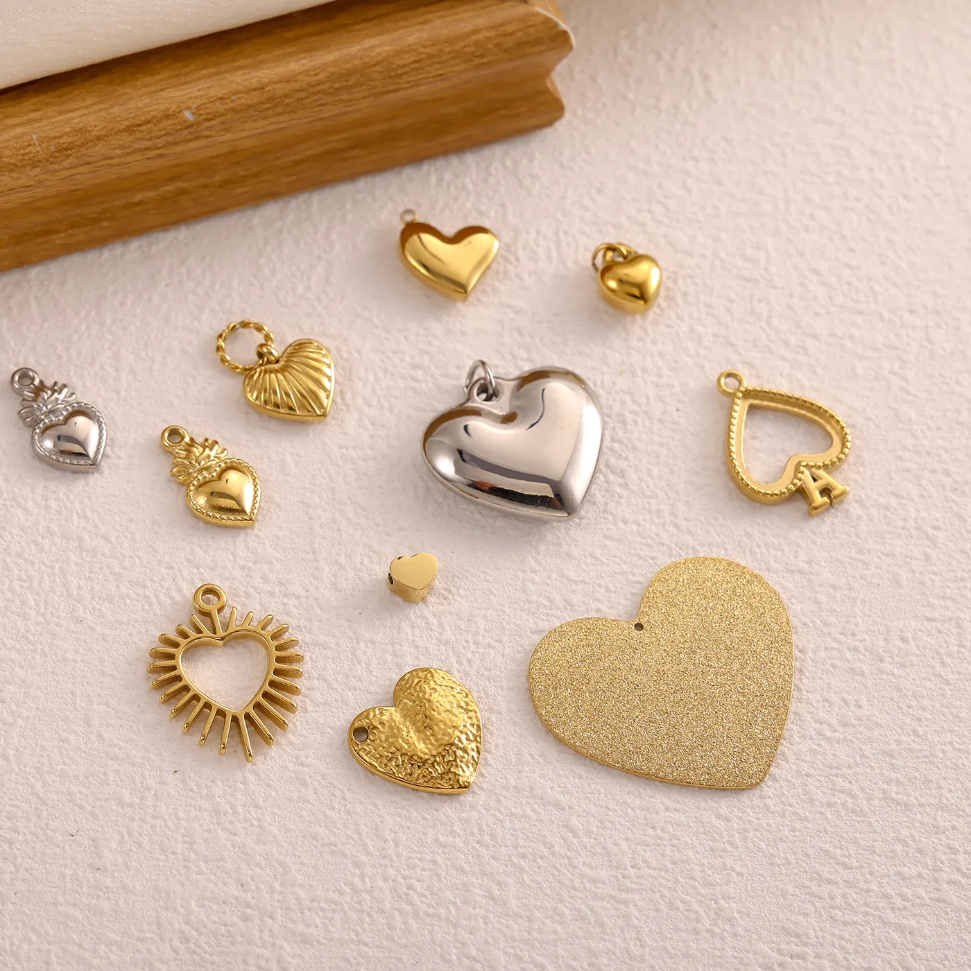 Authentic High Quality Stainless Steel Waterproof 18K Gold Plated Heart Love Pendant for DIY Necklace Jewelry Making Women