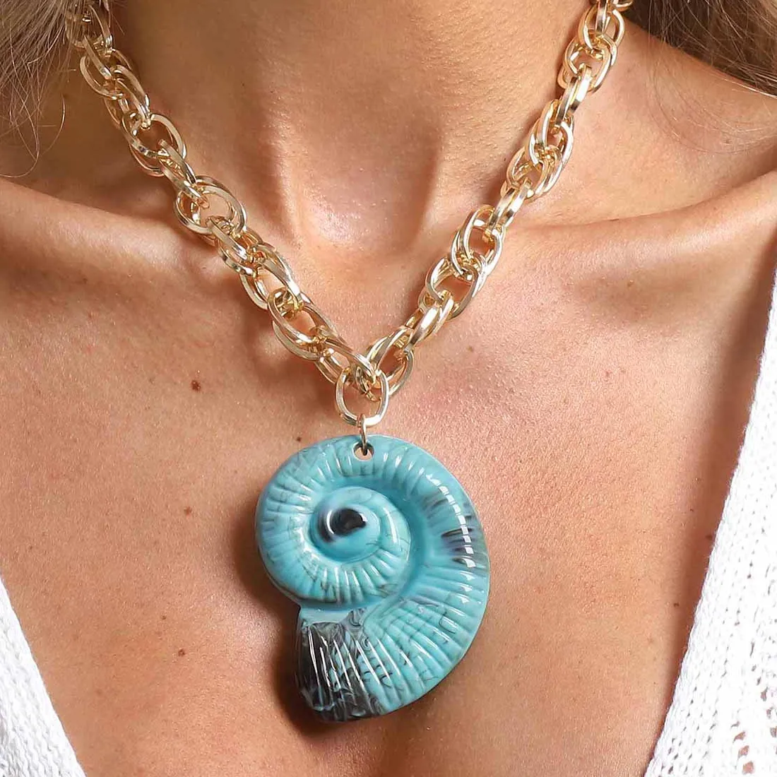 Authentic Ocean Nautilus Pendant Statement Heavy Chain Short Neckwear Bold Blue Spiral Sea Shell Aesthetic Collar Jewelry