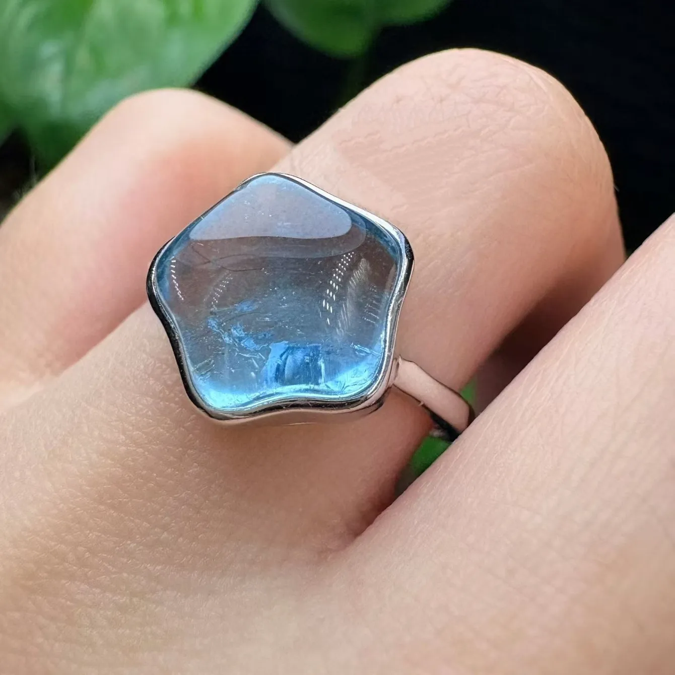 Authentic 1 Pc Fengbaowu Natural Blue Topaz Star Ring Blue Topaz Moon Ring 11- 12Mm 925 Sterling Silver Reiki Healing Stone Jewelry