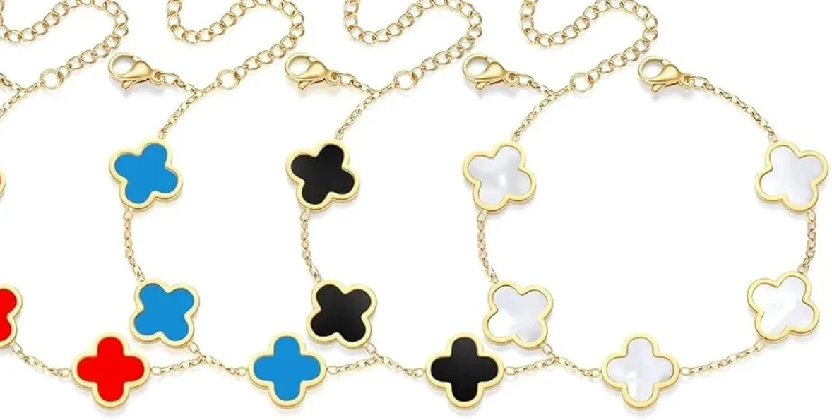 Authentic Talisman Of The Four- Leaf Blossom In Radiant Gold