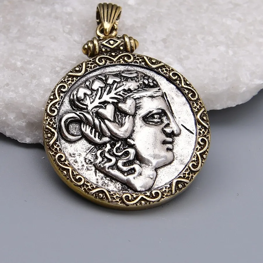 5 36Mm Gold Plated Hero Avatar Face Bezel Sets Pendant Jewelry