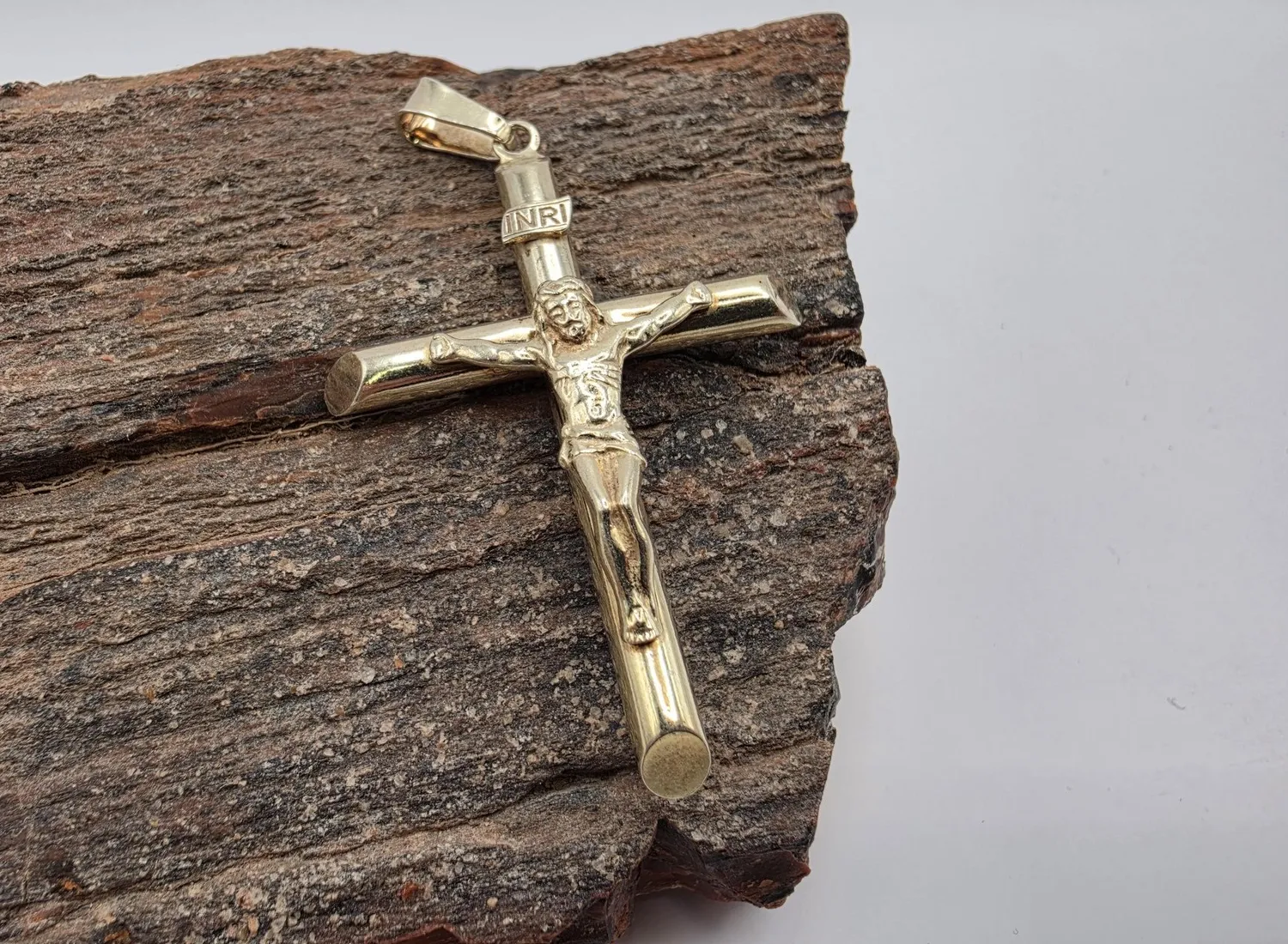 Authentic Radiant Golden Radiance Inri Crucifix Sacred Sanctuary Talisman