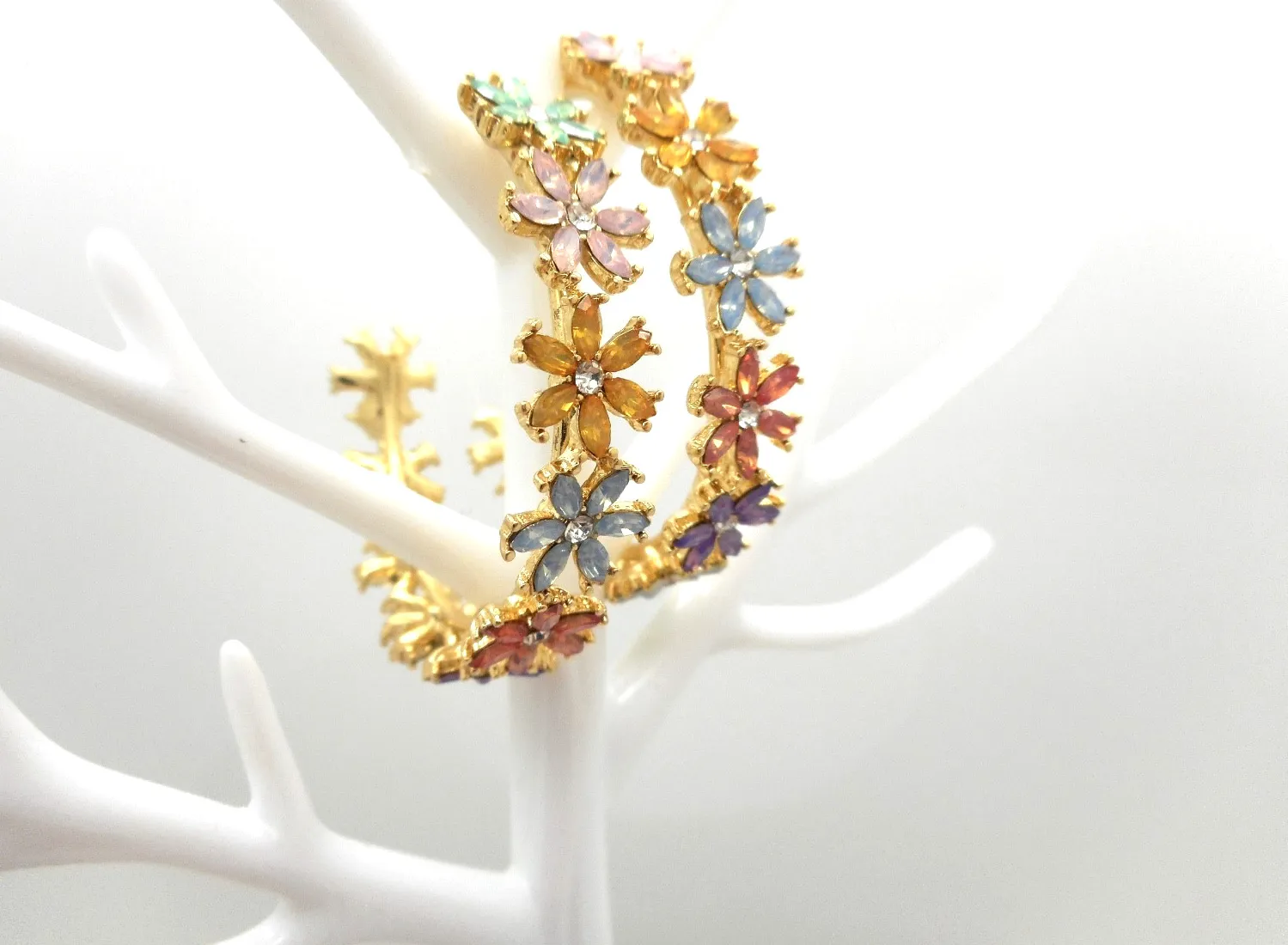 Authentic Radiant Blossom Gold- Plated Hoop Talismans
