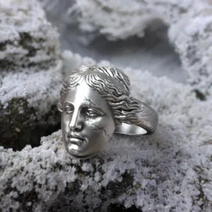 Authentic The Golden Aphrodite Signet Ring Of Eternal Grace