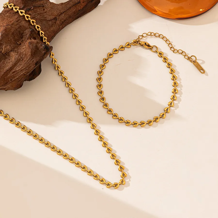 Authentic Heart's Desire: A Golden Chain of Eternal Love