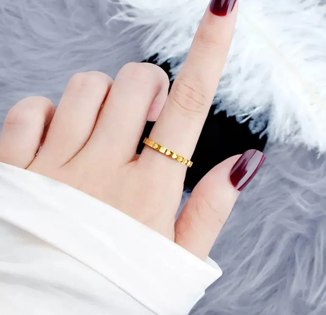 Authentic Woman 18k Gold Plated Stainless Steel Band Ring Heart Love Friendship