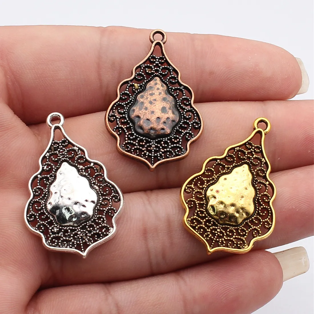 Authentic WYSIWYG 5pcs 37x24mm 3 Colors Antique Silver Color Antique Color Antique Gold Color Hollow Leaf-Shaped Pendant