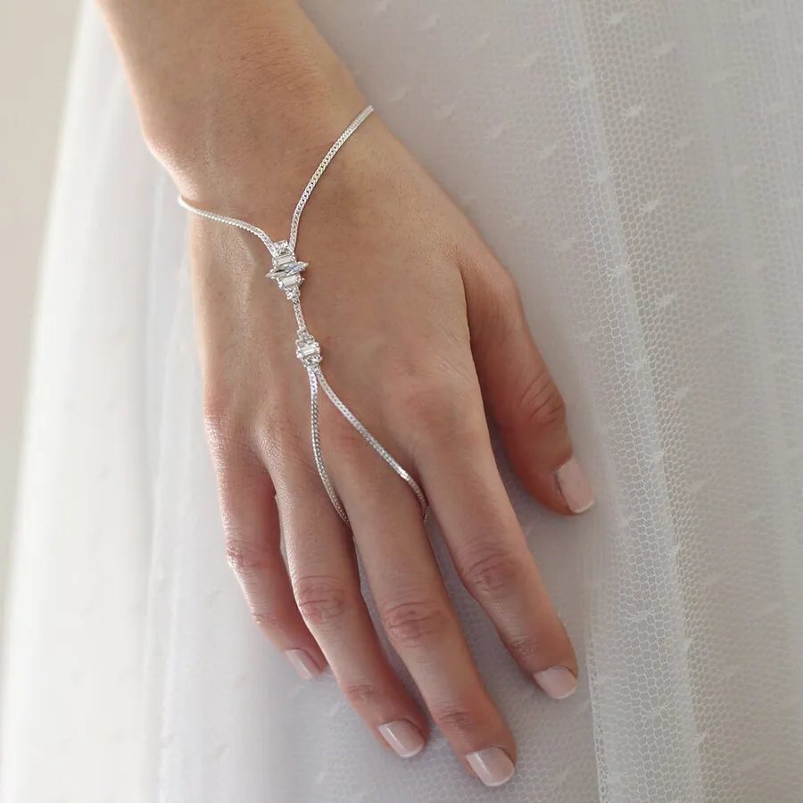 Authentic The Gilded Lattice Hand Chain Of Eternal Promise