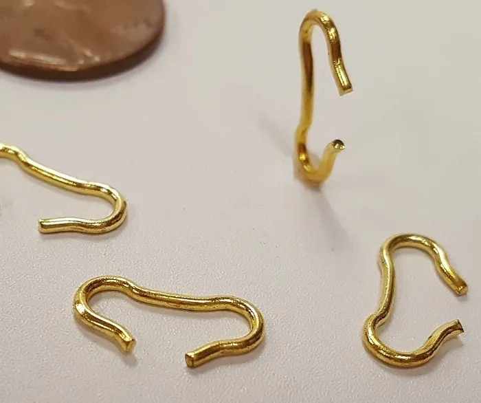 Authentic The Golden Lattice: 24 Vintage Open Link Dual Hook Connectors