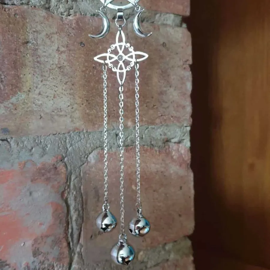 Authentic Gothic Witch Knot Moonstone Celtic Pentagram March Goddess Witchcraft Pendant Key Chains Halloween Amulet Jewelry
