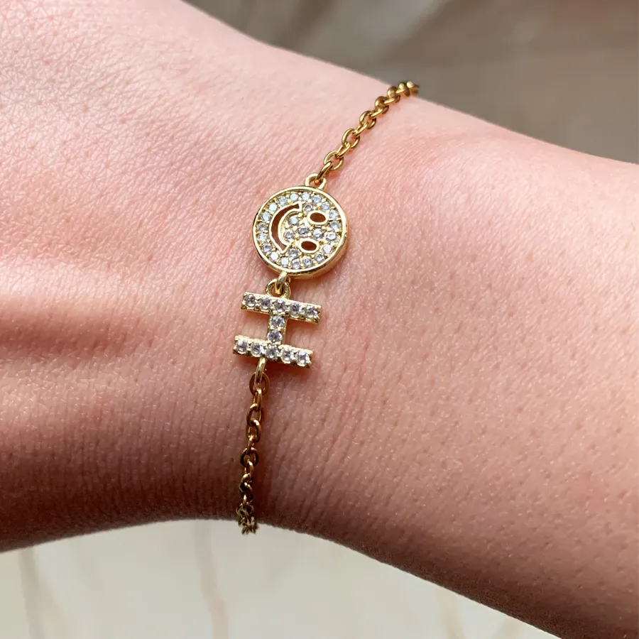 Authentic Simple Round Zircon Smile Face Letter Bracelet Women Trendy Small CZ Pave Gold Color Charm Steel Link Chain Arm Cuff DIY Jewelry