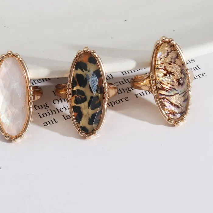 Authentic The Golden Leopard And Mother Of Pearl Sacred Curve Ring
