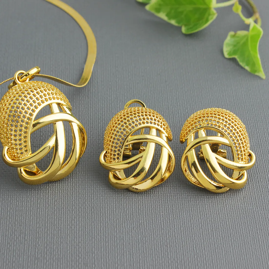Authentic FS Wholesale Bulk Custom Unique Creativity Gold Plated 18K Color Jewelry Set For Ladies Party/Gift