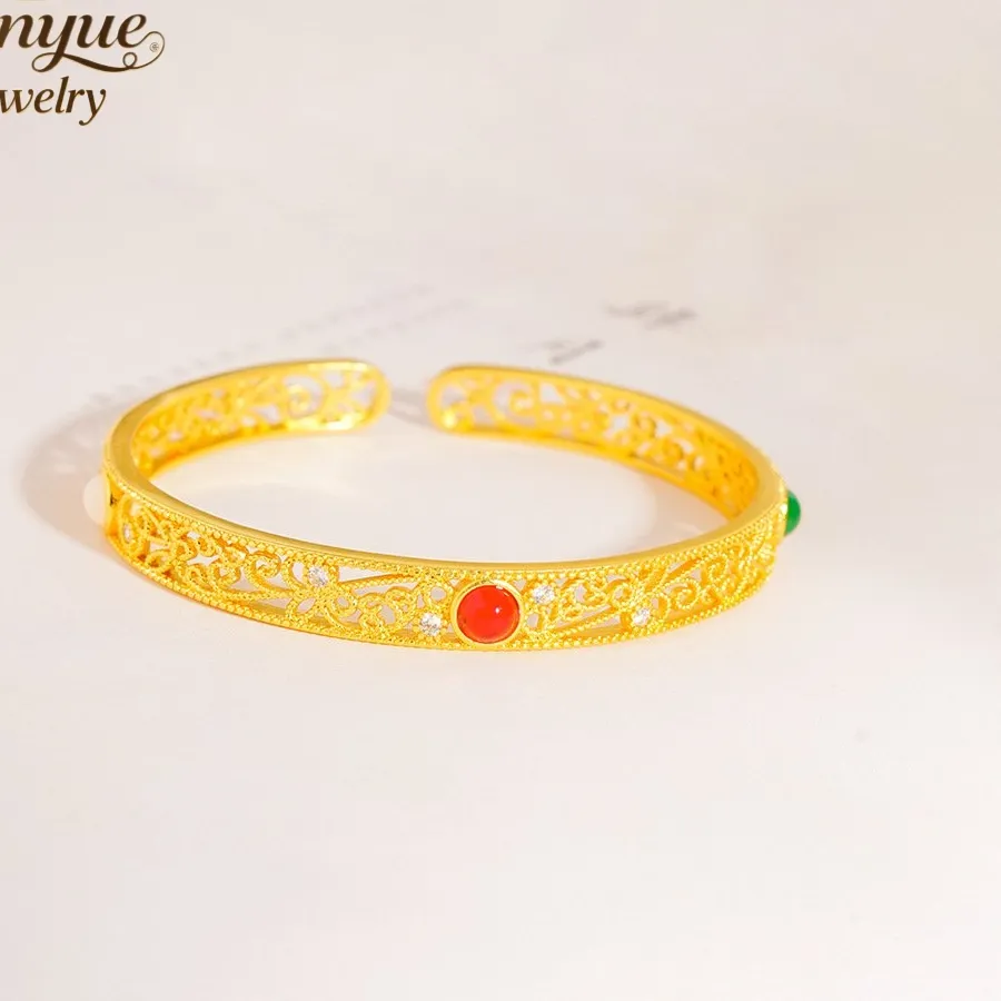 Authentic Sand Gold Diamond-Encrusted Hollowed-Out Filigree Bracelet Luxury Quality Jewelry Jewelry Exquisite Charms Elegant