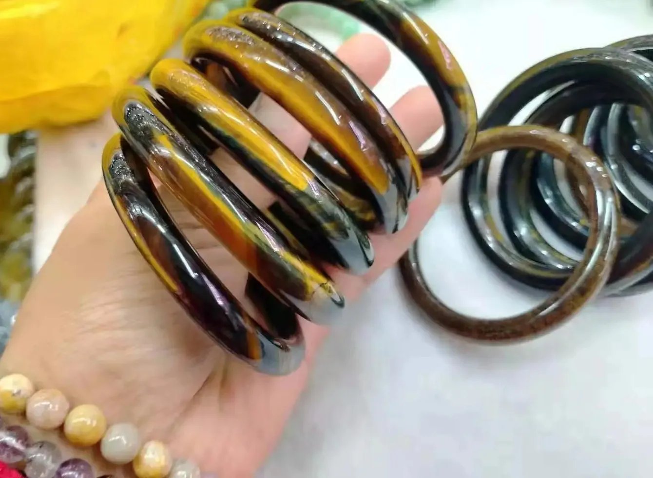 Golden Gaze Bangle Of Abundance And Sovereign Protection